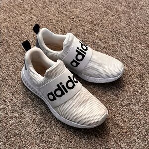 Adidas Lite Racer Adapt 4.0 size 8.5